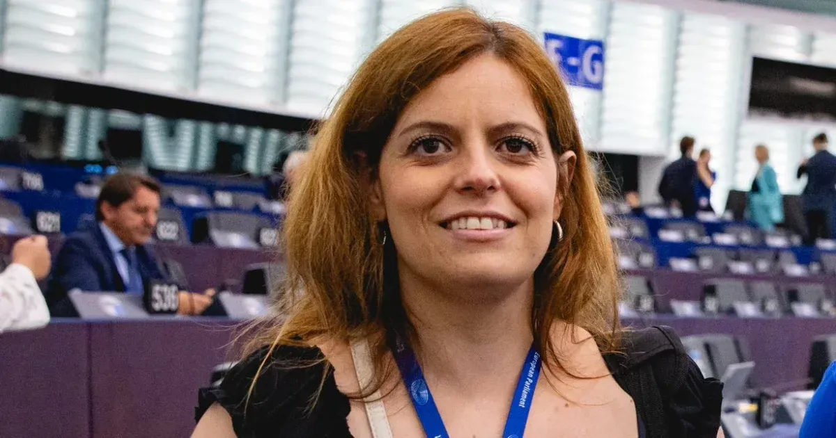 A fideszesek EP-frakciójából azt kérték, naponta vizsgálják át Ilaria Salist, nehogy fegyvert vigyen be