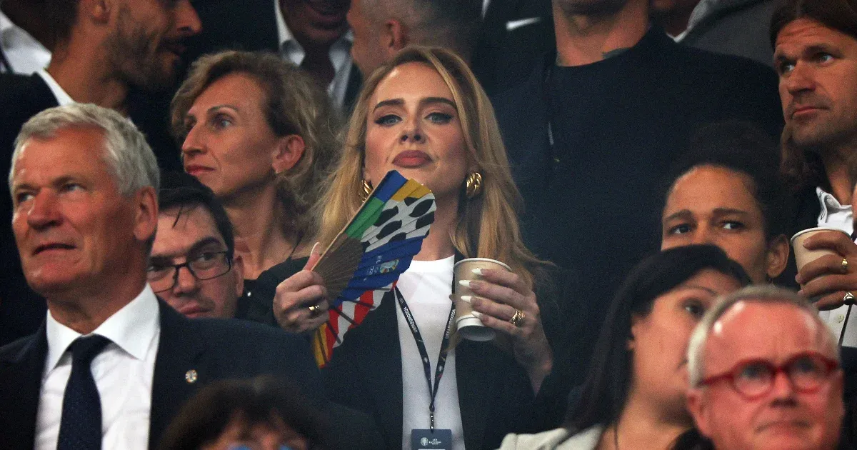 Adele bejelentette, hogy egy időre visszavonul az énekléstől