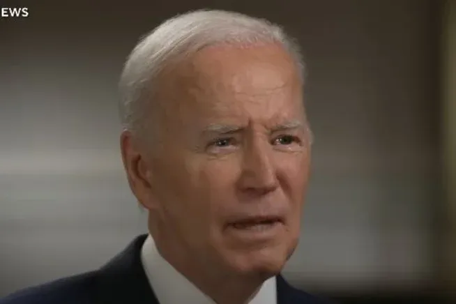 Joe Biden: Elgondolkodnék a visszalépésen, ha kiderülne, hogy valamilyen egészségügyi problémám van