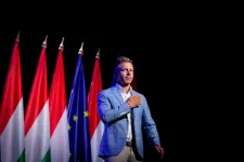 Medián: 30 százalék felett a Tisza Párt, 12 százalékpontra a Fidesztől