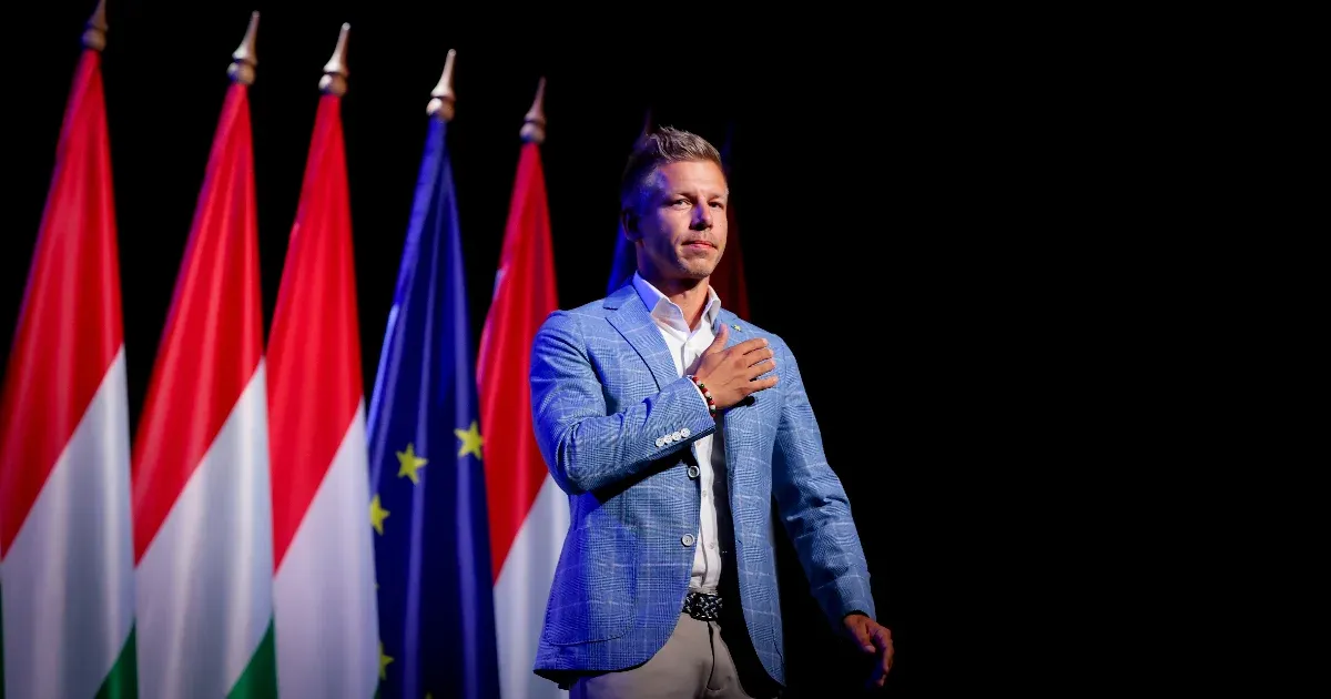 Medián: 30 százalék felett a Tisza Párt, 12 százalékpontra a Fidesztől