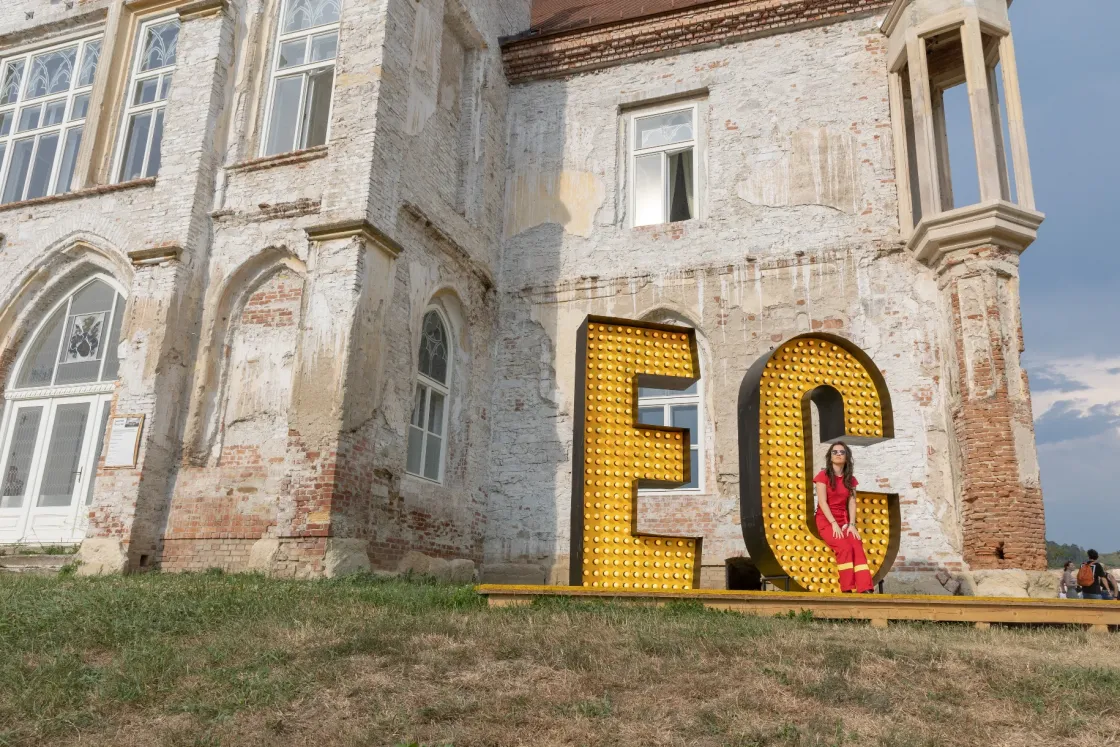 Elkezdődött az idei Electric Castle, ami nagy, profi és drága