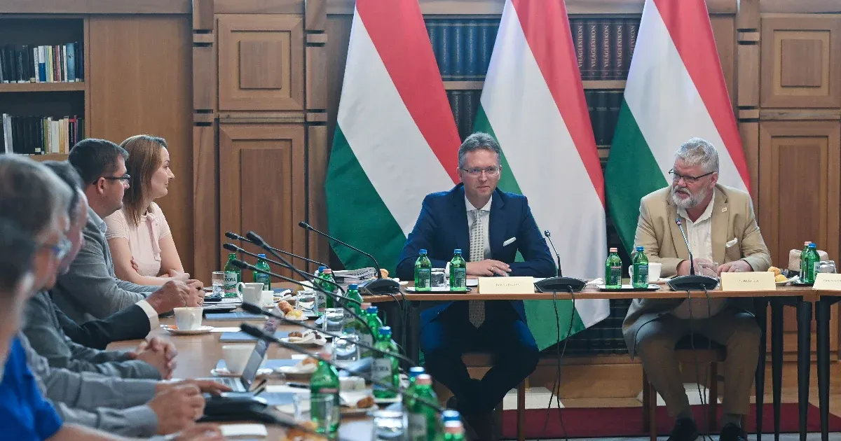 Lekerült a napirendről a Csák-féle új kulturális törvény
