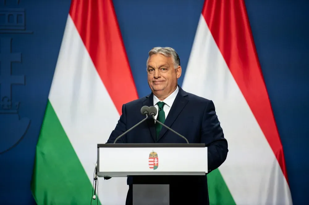 Az uniós kormányfők között Orbán Viktoré a legnagyobb fizetés az átlagbérhez viszonyítva
