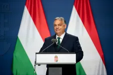 Az uniós kormányfők között Orbán Viktor fizetése a legnagyobb az átlagbérhez viszonyítva