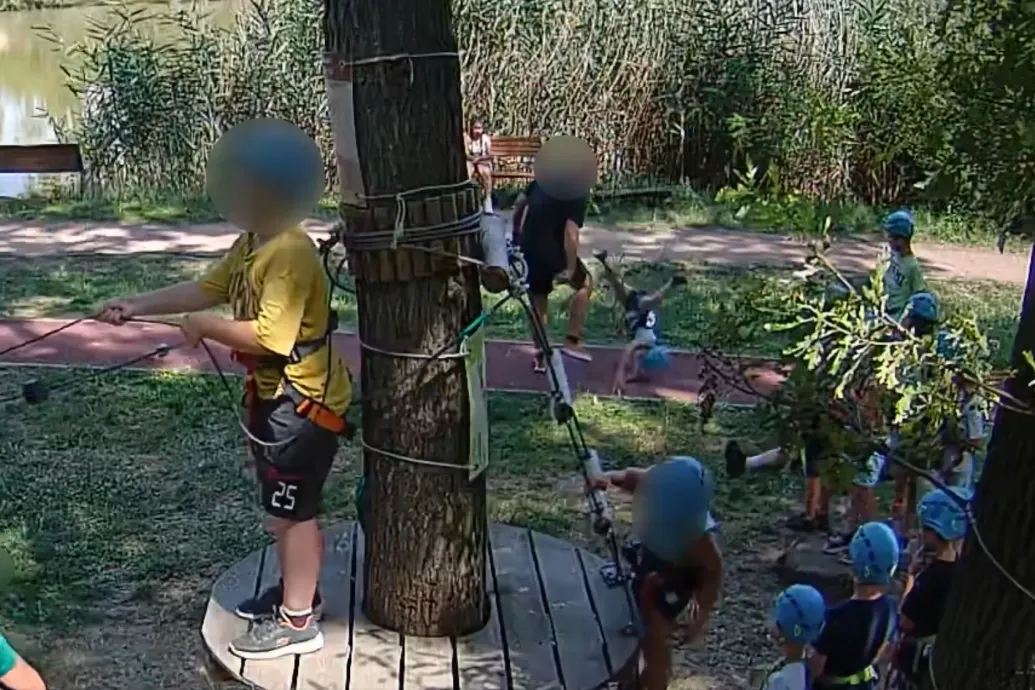 Örökre eltiltották az oktatástól a hétéves kisfiút felrúgó karateedzőt, és az egyesületét is kizárták a szövetségből