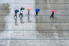 Esőre és viharokra figyelmeztető riasztásokat adtak ki az ország felére, délen kitart a kánikula