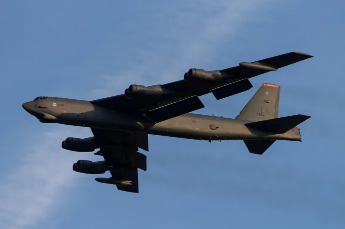 Oroszország azt állítja, hogy vadászgépei megakadályozták, hogy amerikai bombázók lépjenek be légterébe