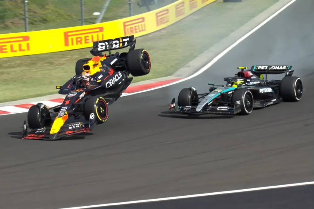 Elegáns helycserével Piastrié a Magyar Nagydíj, Verstappen hisztije nagy balesetet hozott