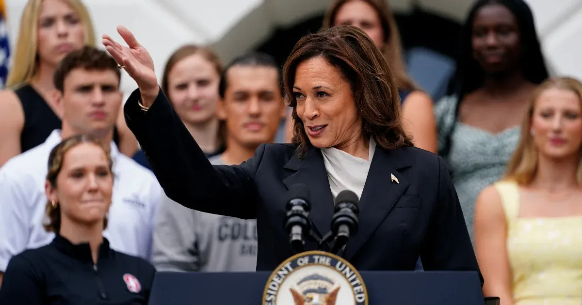 Kamala Harris fiatal sportolók előtt magasztalta Joe Bident