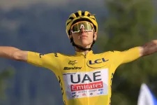 Nem indul az olimpián a Tour de France-on és a Giro d'Italián győztes Pogačar