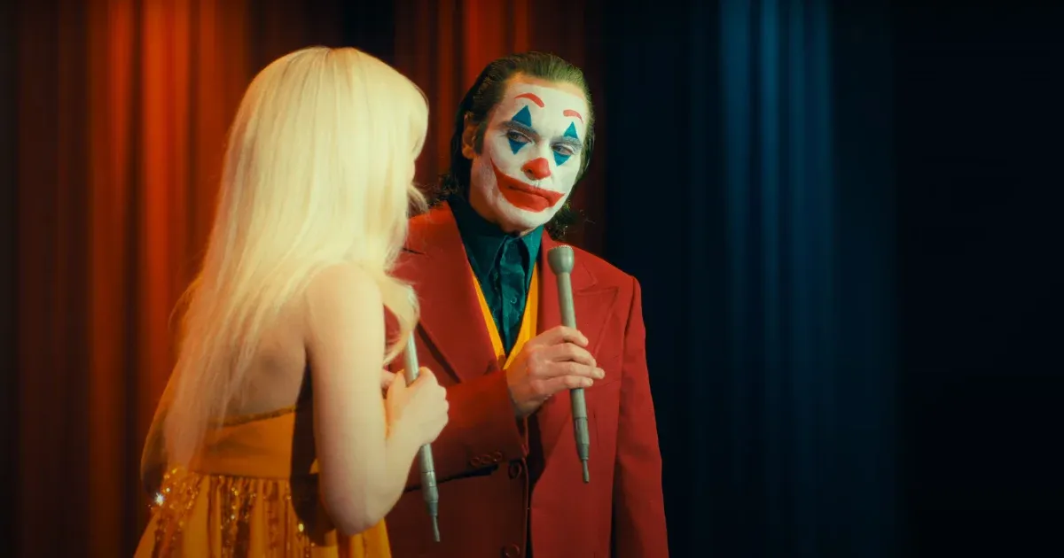 Bohóckultusz és a káosz uralkodik a Joker folytatásában