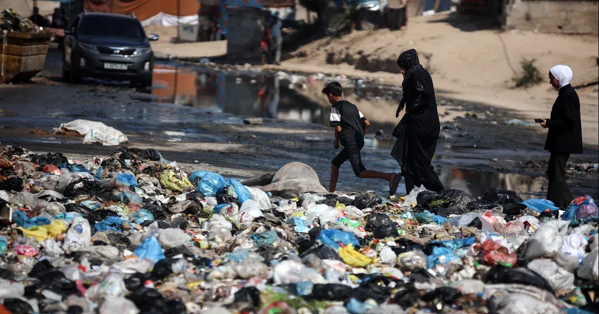 Gyermekbénulás-járvány robbanhat ki Gázában, izraeli professzorok szerint egyetlen módon lehet ezt elkerülni