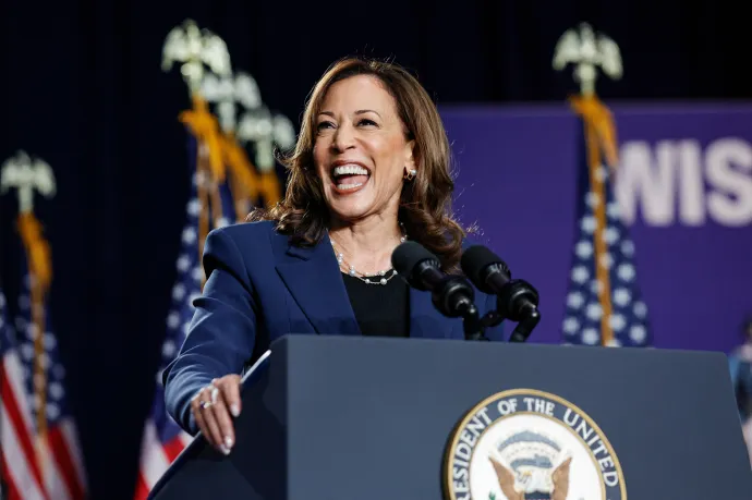 Kamala Harris első kampánygyűlésén csalókhoz és szexuális ragadozókhoz hasonlította a Trump-féléket