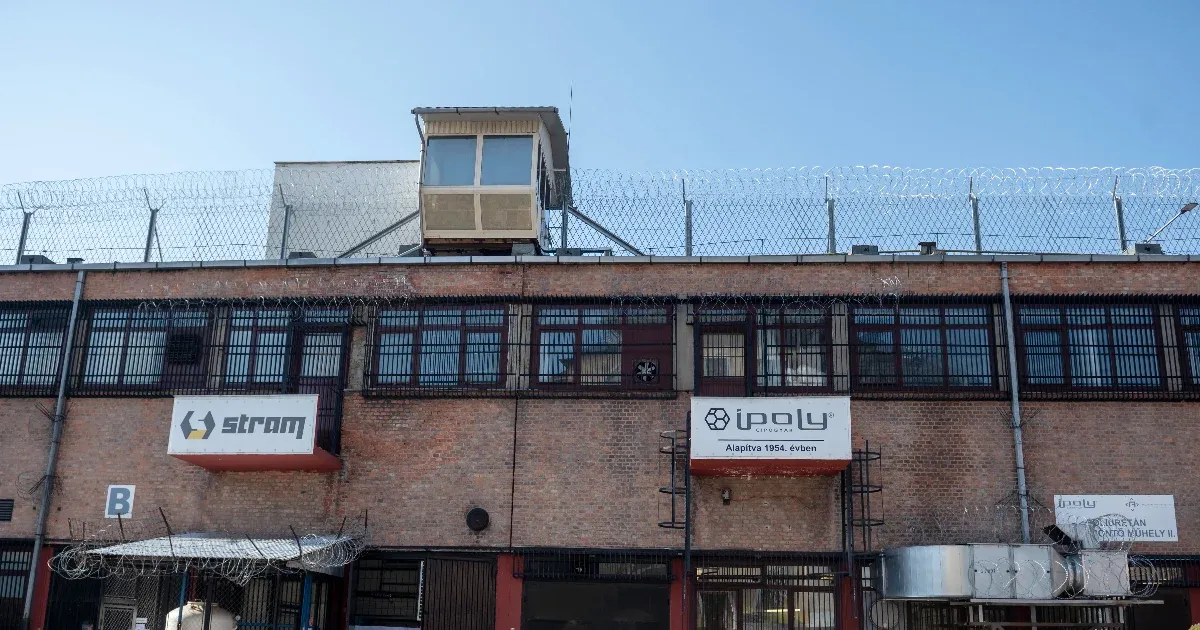 Hiába engedett szabadon újabb 1300 embercsempészt a kormány, továbbra is zsúfoltak a börtönök