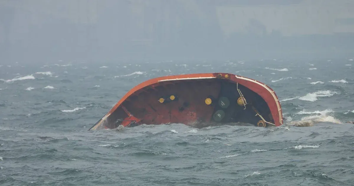 Elsüllyedt egy 1500 tonna olajat szállító tankerhajó a Fülöp-szigeteknél