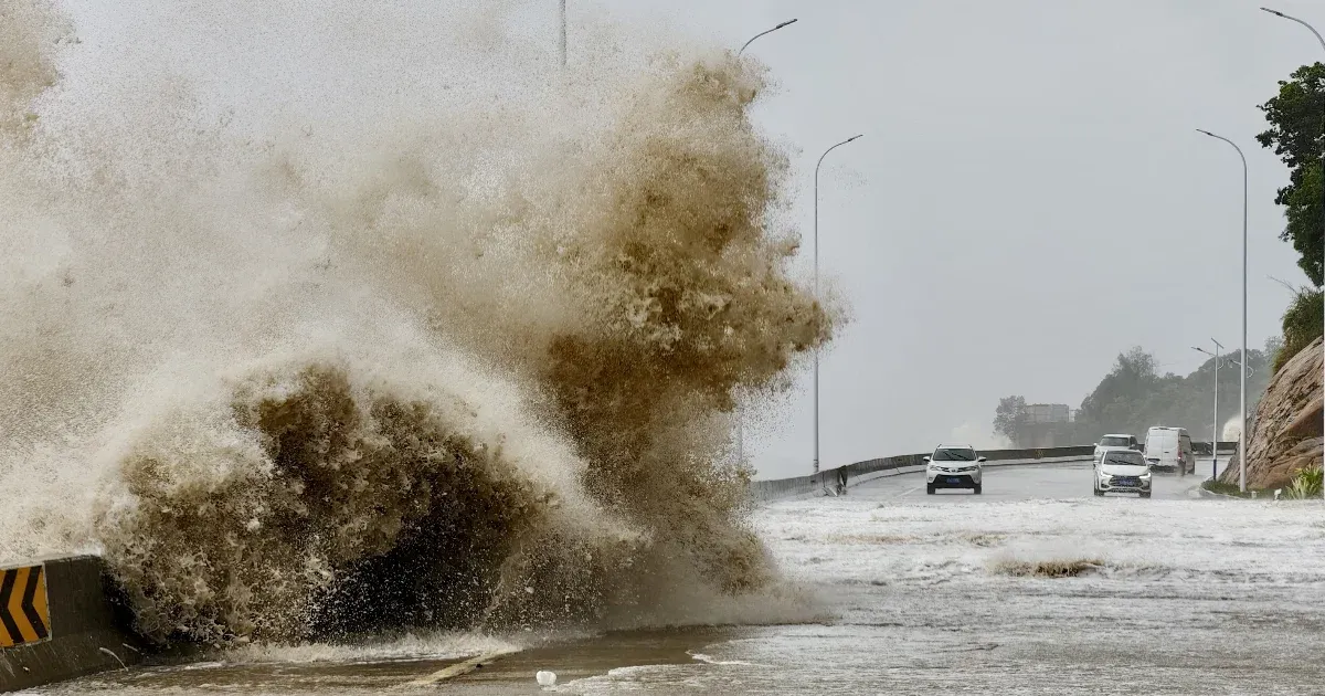 Kínában okoz pusztítást a tankerkatasztrófáért is felelős tájfun