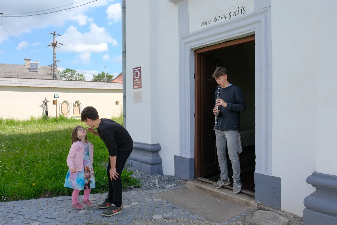 A családi örömmuzsikálást a nagyapa tette hagyománnyá, a zenészdinasztia déd- és ükunokái is összegyűltek koncertezni az emlékére