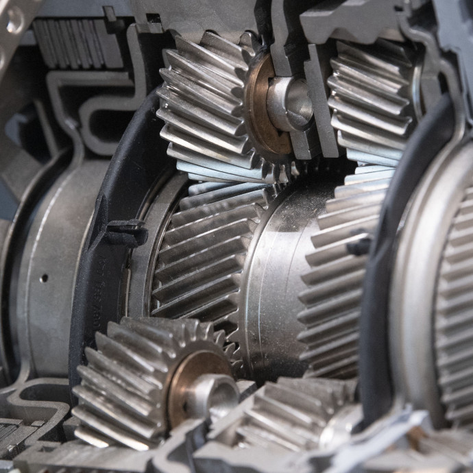 Begyűrűzik az autópiac vergődése, lehúzhatja a magyar GDP-t is