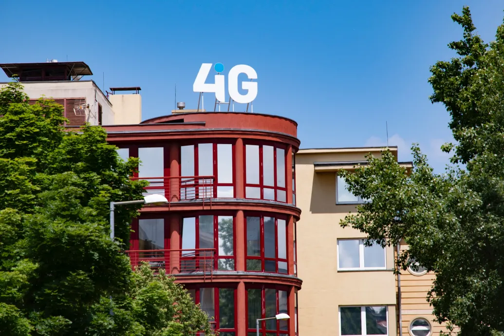 A 4iG-hez kerülnek a Direct One ügyfelei