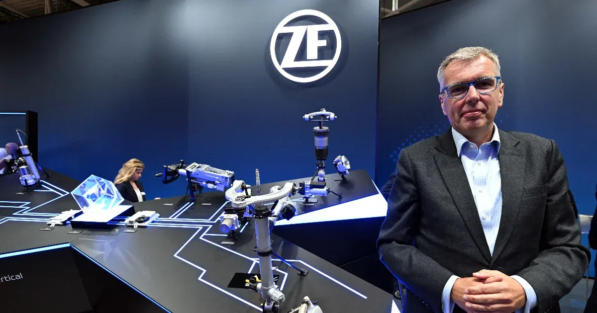 Több tízezres leépítést jelentett be a ZF Friedrichshafen Németországban