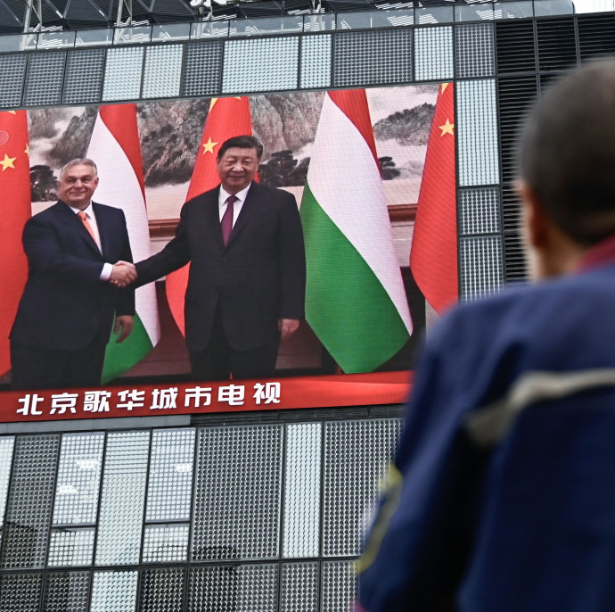 Egyiptom, Pakisztán és Argentína útjára lépett a magyar kormány a kínai hitelfelvétellel