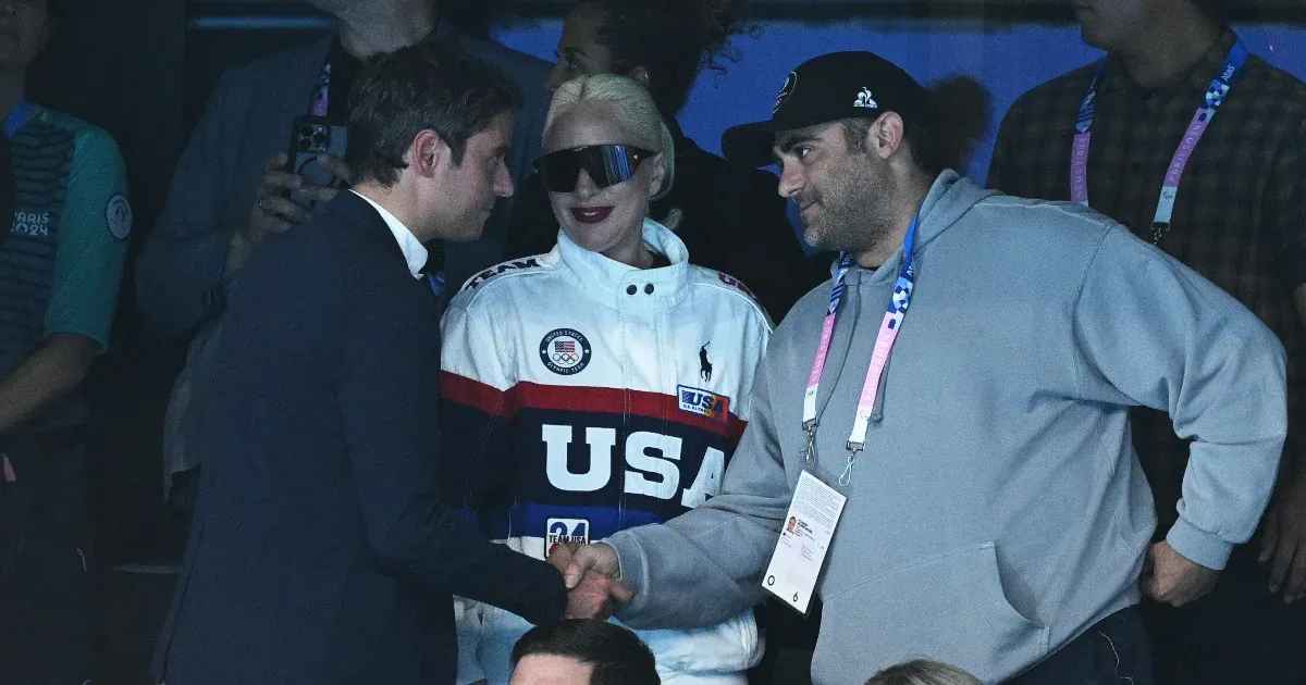 Lady Gaga a vőlegényeként mutatta be üzletember barátját a francia miniszterelnöknek