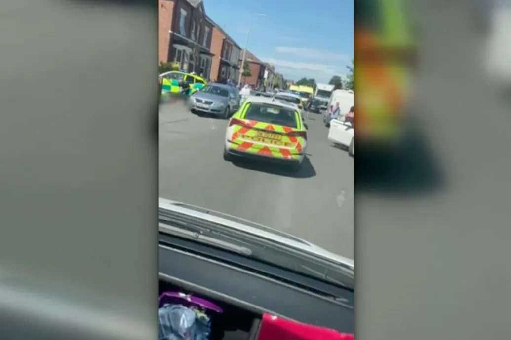 Több embert, köztük gyerekeket is megsebesítettek egy késelésben az északnyugat-angliai Southportban