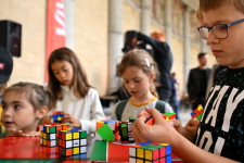 Orbán 2030 helyett már csak 2035-ig állítaná meg a magyar demográfiai hanyatlást
