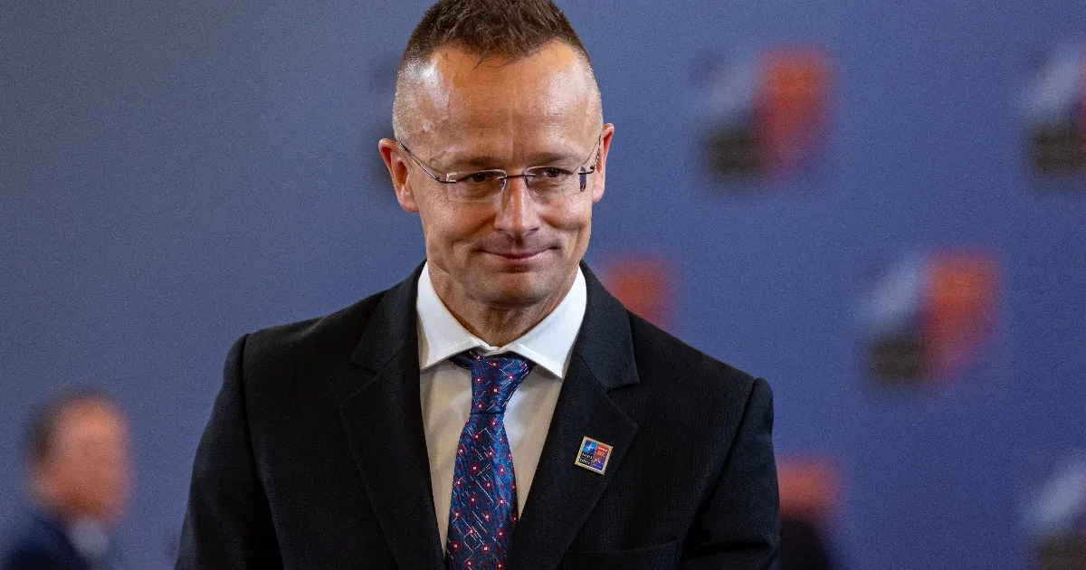 Nem tetszik Szijjártónak, hogy a balti államoknak nem tetszik az oroszokat munkavállalóként könnyebben beengedő magyar szabályozás
