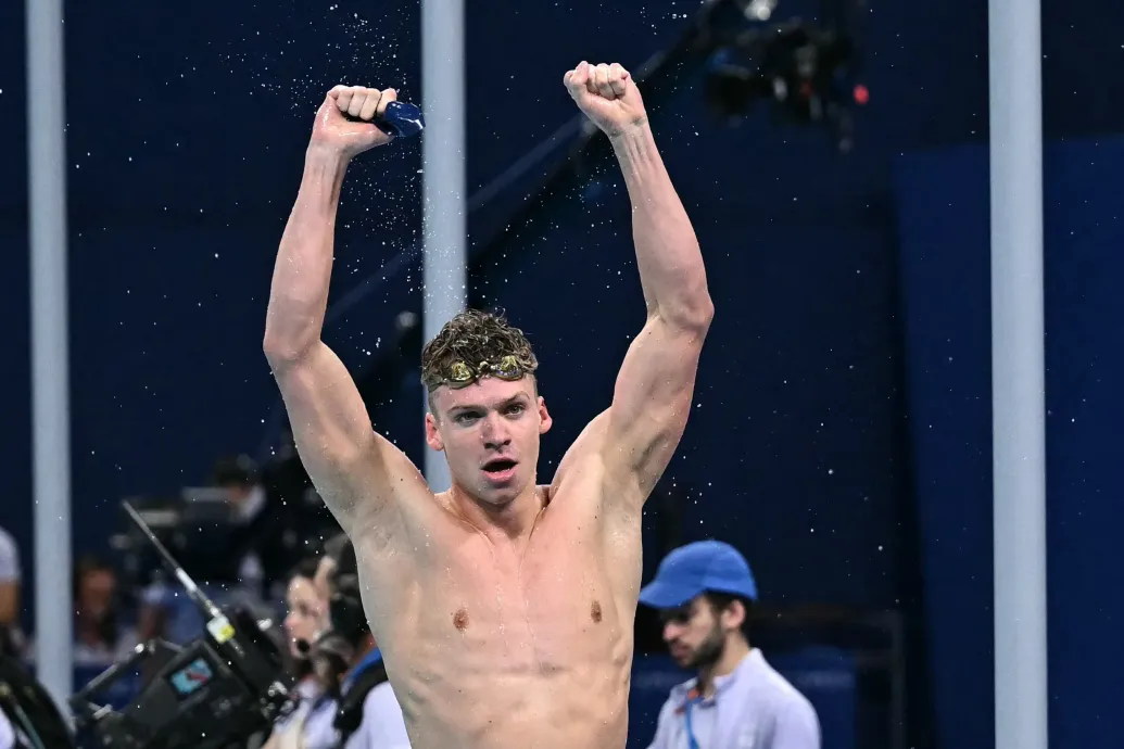 Két órán belül nyert két aranyat a franciák a csodaúszója