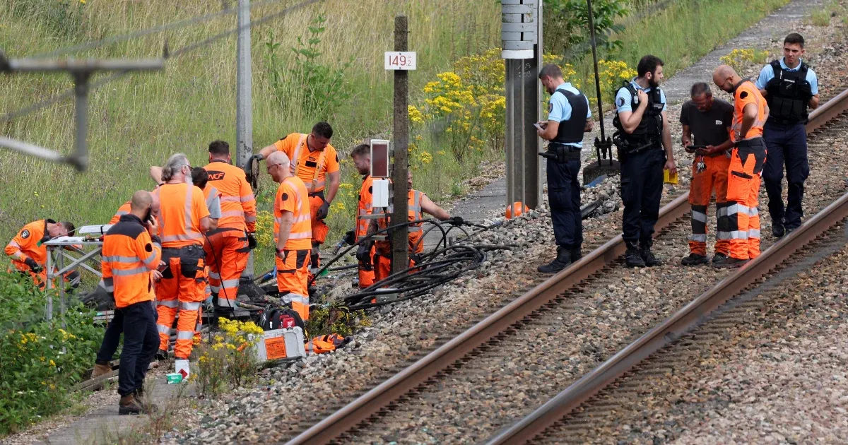 Incluso una vez finalizados los Juegos Olímpicos, no está del todo claro quién fue el responsable del sabotaje de la línea ferroviaria de alta velocidad.