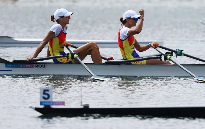 Ionela Cozmiuc és Gianina van Groningen befut a második helyre – Fotó: Molly Darlington / Reuters