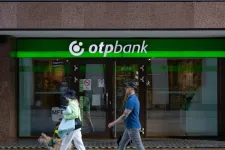 Több bank is drágított a lakáshitelein