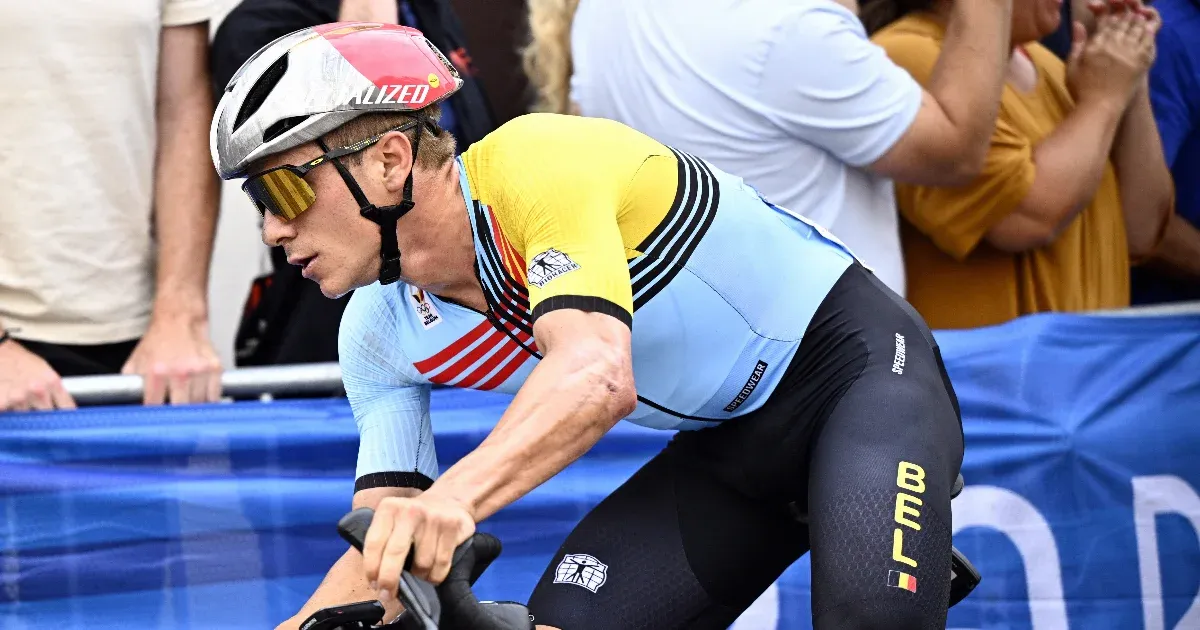 Valter Attila negyedik az olimpián, Evenepoel duplázott országúti kerékpárban