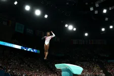 Simone Biles harmadik aranyát nyerte Párizsban, a róla elnevezett ugrás is kellett hozzá