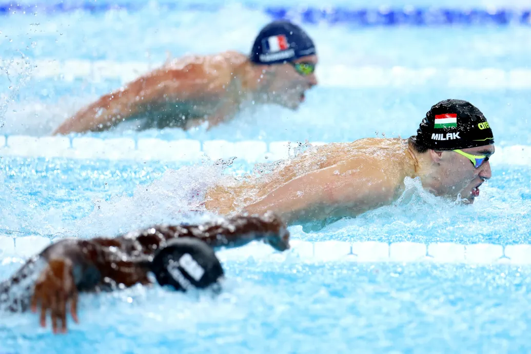 Videón Milák aranyat érő óriási úszása és hajrája