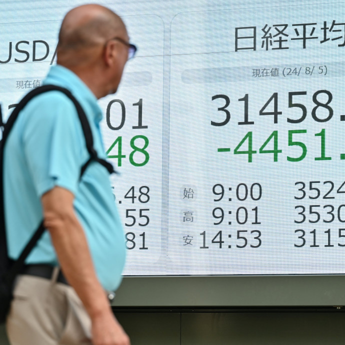 Mi ez a tőzsdepánik, és mi lesz a forinttal?