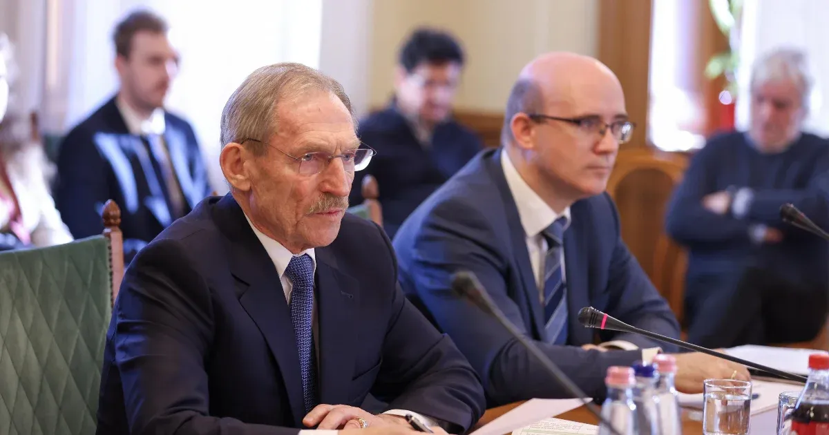 Az iskolai mobilhasználat szabályozásáról egyeztetett a Belügyminisztérium