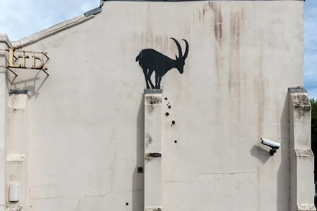 Egy nap alatt két új Banksy-graffiti jelent meg Londonban