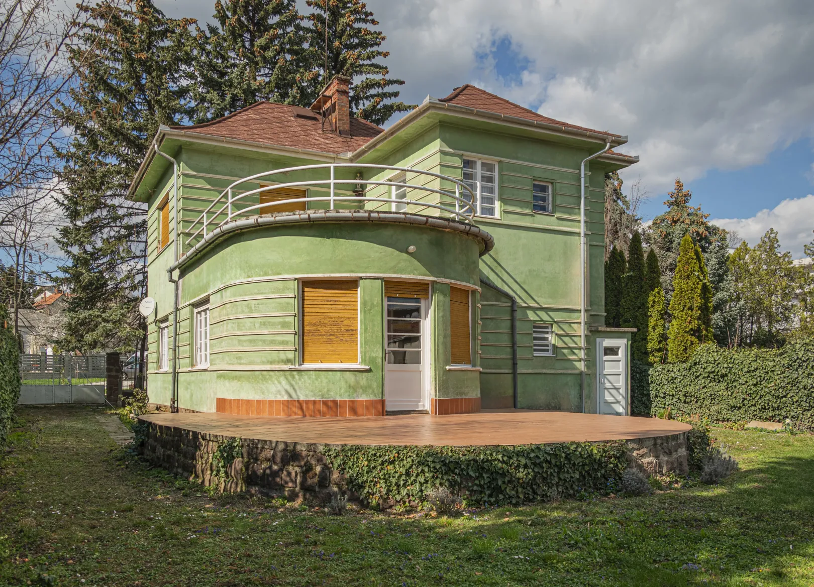 Balatonalmádi, Bágya András zeneszerző háza, Linczmájer György, 1934 körül – Fotó: Bolla Zoltán