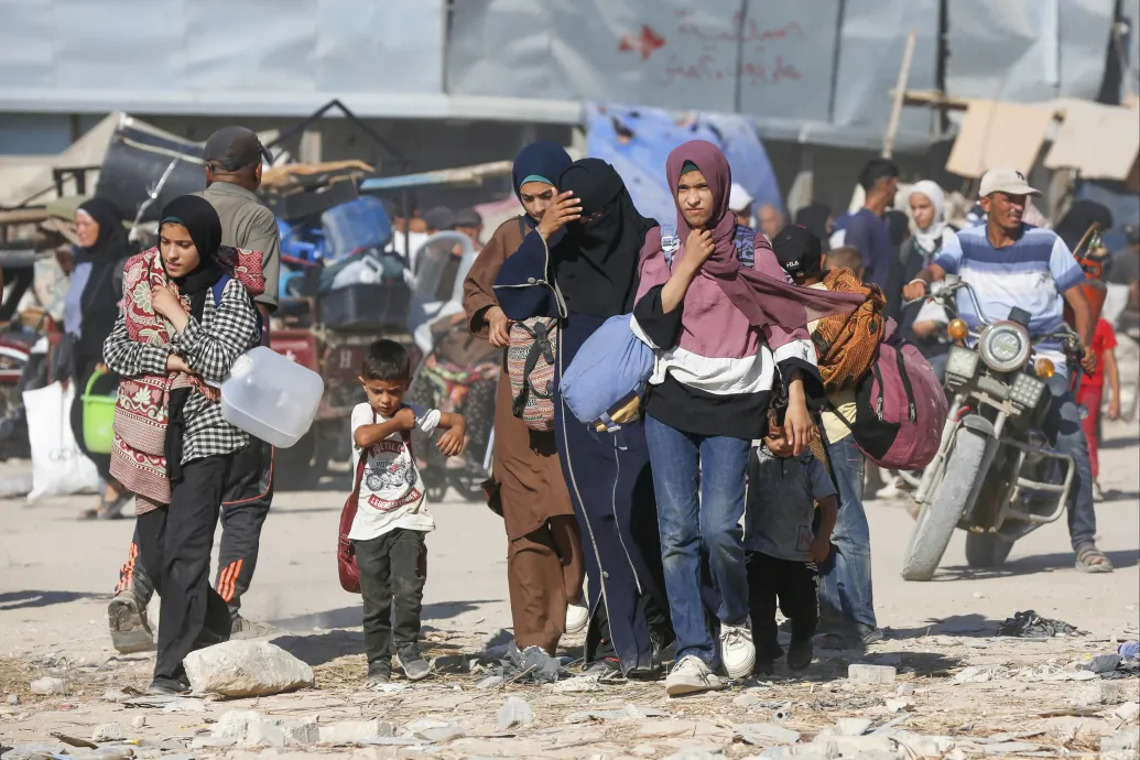 Újra megindul az izraeli hadsereg Han Júnisz ellen, tovább nő a menekültek száma a Gázai övezetben
