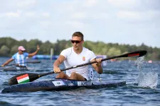 Újabb érmek jöhetnek kajak-kenuban, világbajnok birkózónk is elkezdi az olimpiát – a szombati magyar program