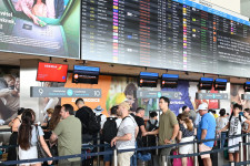 Szerencsével és átszervezéssel enyhült a repülési késéskáosz