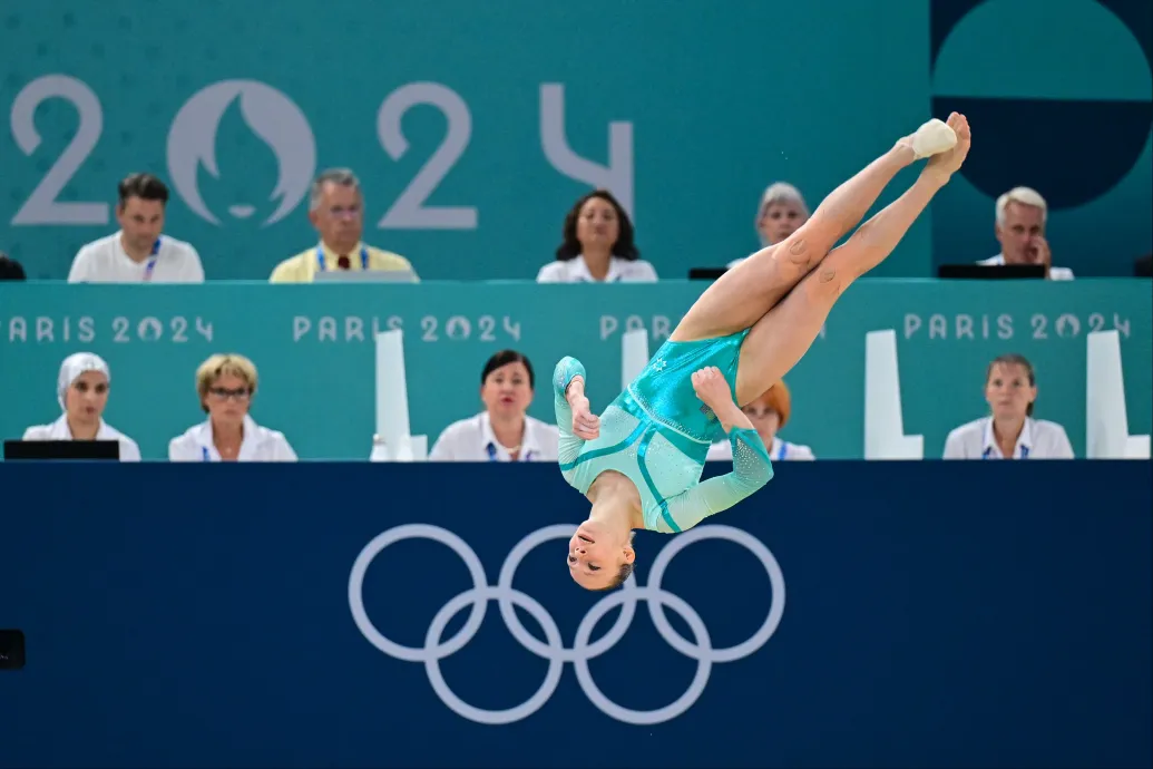A nemzetközi Sportdöntőbíróság szerint vissza kell adni a román tornász óvás után elvett bronzérmét
