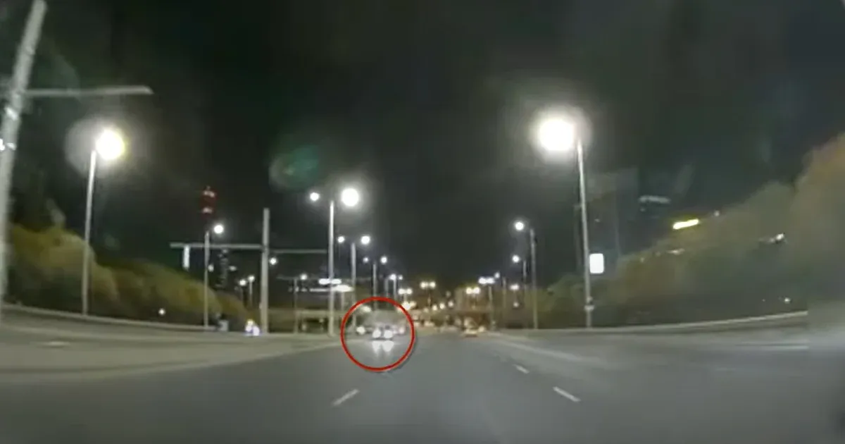 Péntek éjjel megint szembement a forgalommal egy autó az Árpád hídon
