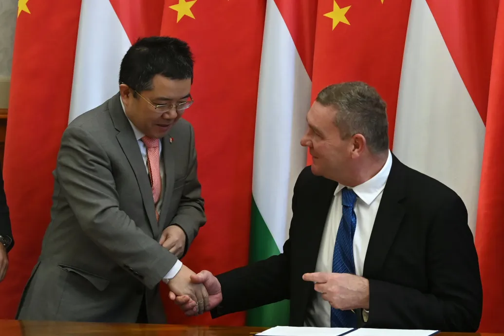 Akkunagyhatalom lettünk, mégis Kínából hozzák majd a szegedi BYD gyárba az akkumulátorokat