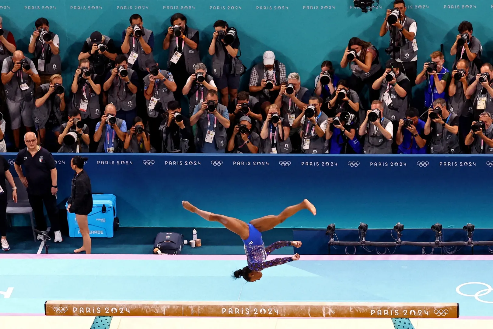 Simone Biles gerendagyakorlata – Fotó: Athit Perawongmetha / Reuters