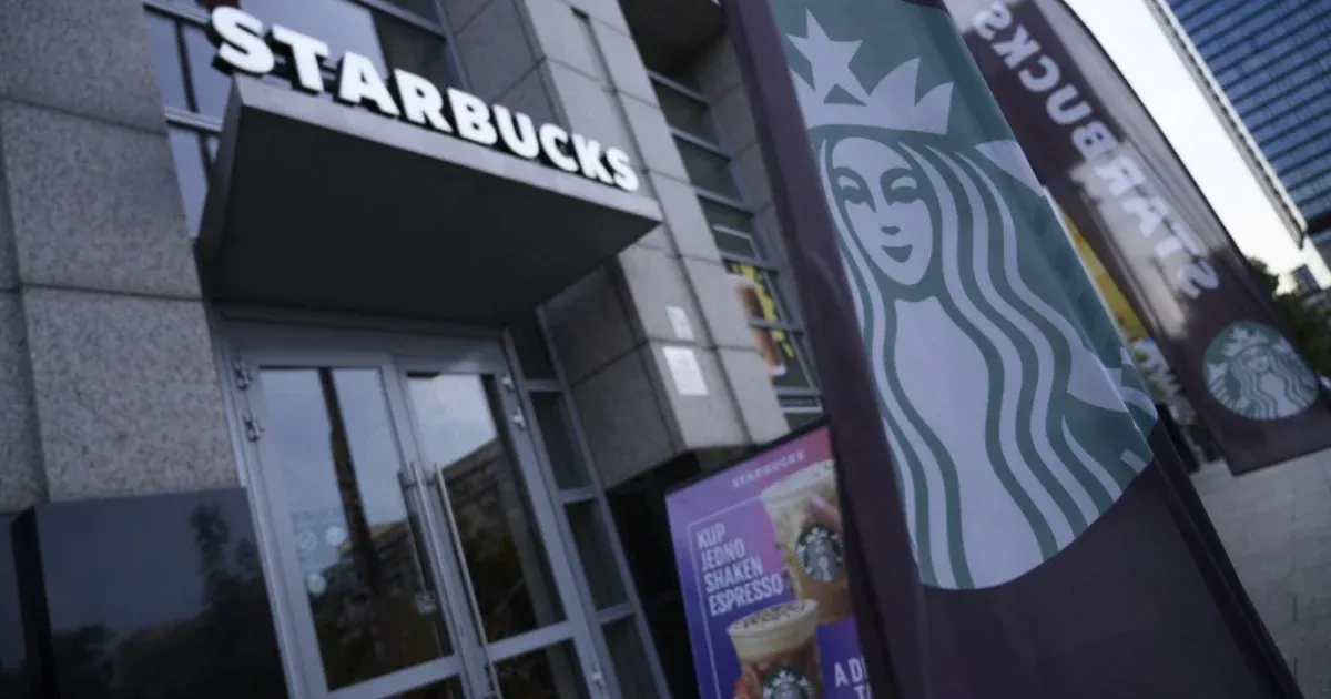 Távozik a Starbucks vezérigazgatója, mert drasztikusan csökkentek az eladások