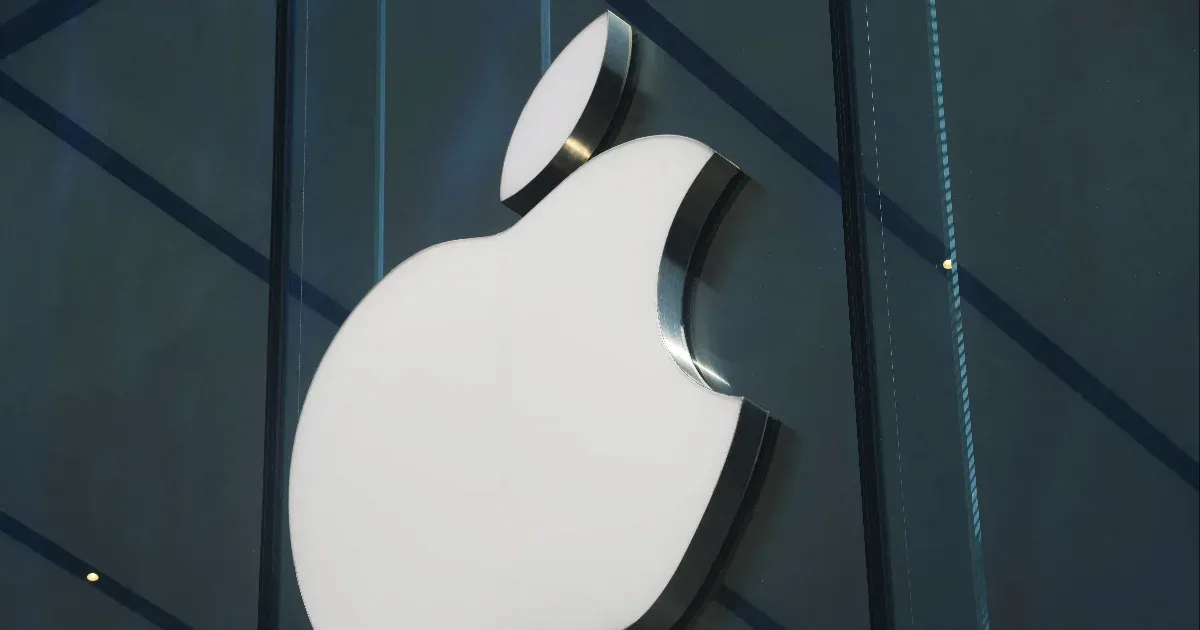 Az Apple állítólag egy kijelzős robotkaron dolgozik, ami parancsra mozog és 1000 dollárba kerül